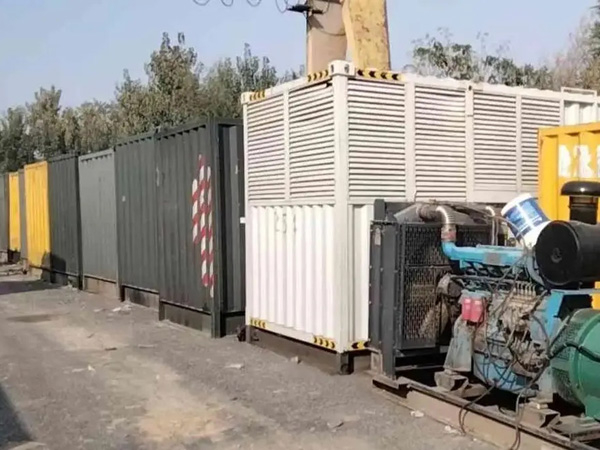 江西200KW柴油发电机机组每小时油耗是多少？